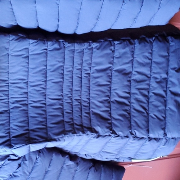 Nuage Navy puffer jacket faux fur hood. Expandable zips on side NWT Small - Picture 15 of 16